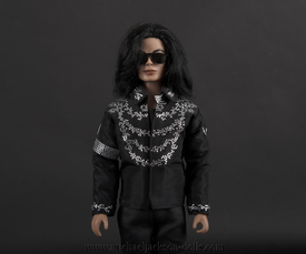 Michael Jackson doll This is It pressconference 