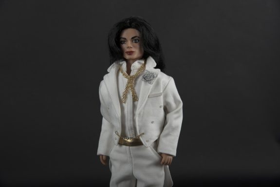 Michael Jackson Dolls Ebony photoshoot white suit